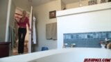 Сексуальна шведка пума робить всесвітньо відомий масаж snapshot 1
