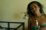 Sri Lankaanse tante kleedde zich uit snapshot 1