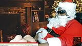 Le meilleur des vacances - des noix de père Noël pulpeuses noires 3 fois en parlant sale, en gémissant et en gémissant en se masturbant snapshot 4
