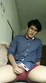 Lelaki main konek lepas balik kerja | xHamster