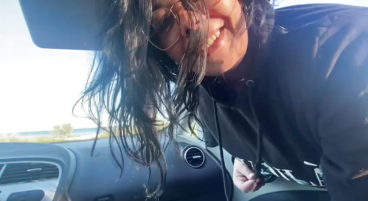 Maya gets in a stranger's car and they get fucked on the road