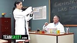 Une expérience scientifique sexuelle tourne terriblement mal - teamskeet snapshot 1