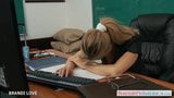 교실에서 자지를 사랑하는 금발 교사 브랜디 snapshot 1