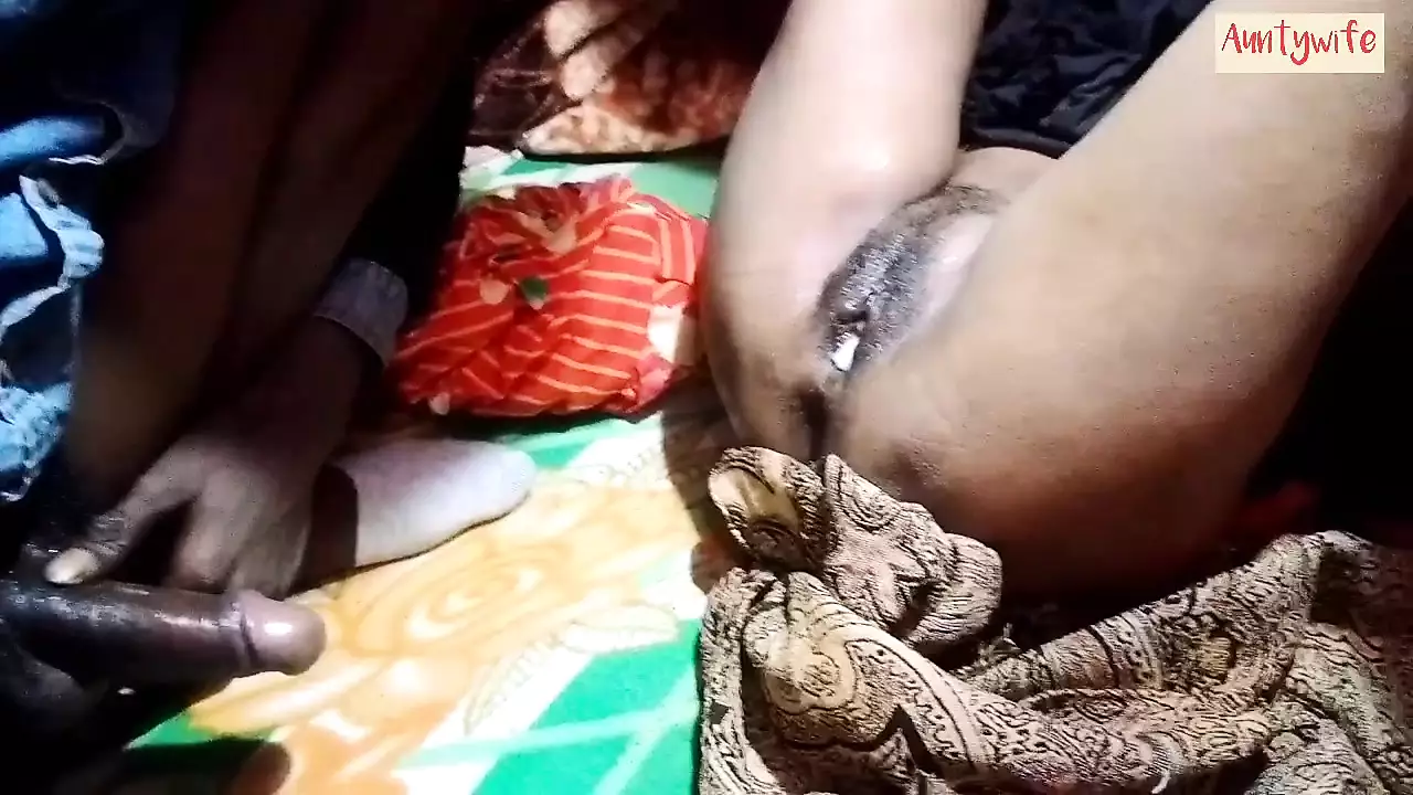 Desi Auntywife Ka Kali Chut Chudai Kiya: Indian Wife Sharing Porn | xHamster