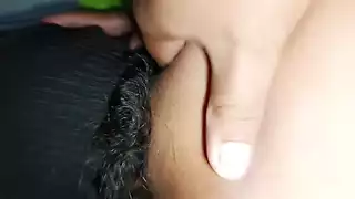 Pembantu rumah Indonesia bertetek besar berkongkek dengan ...