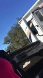 Femme nue dans le camion snapshot 18