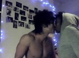 bi sex kiss snapshot 10